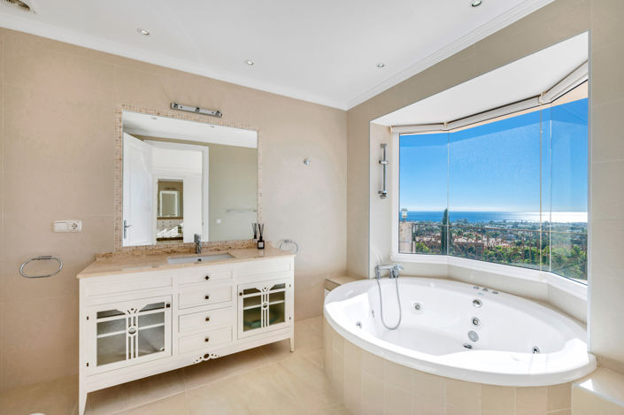 Image No.26-7 Bed Villa for sale