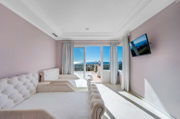 Image No.33-7 Bed Villa for sale