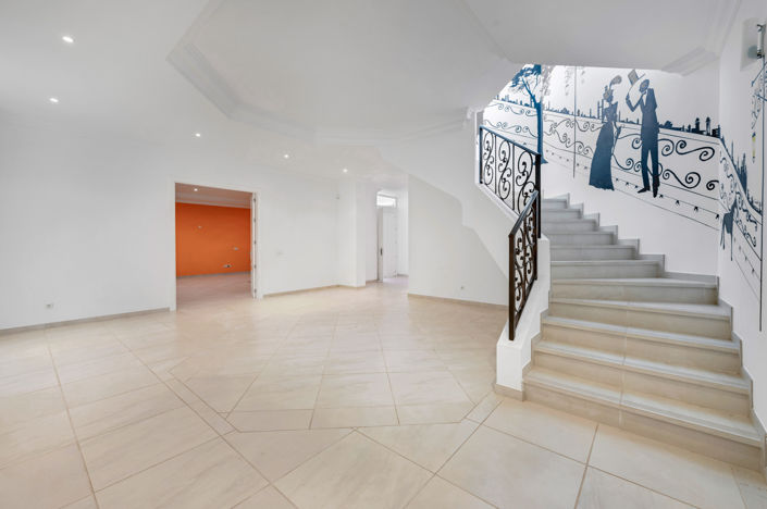 Image No.43-7 Bed Villa for sale