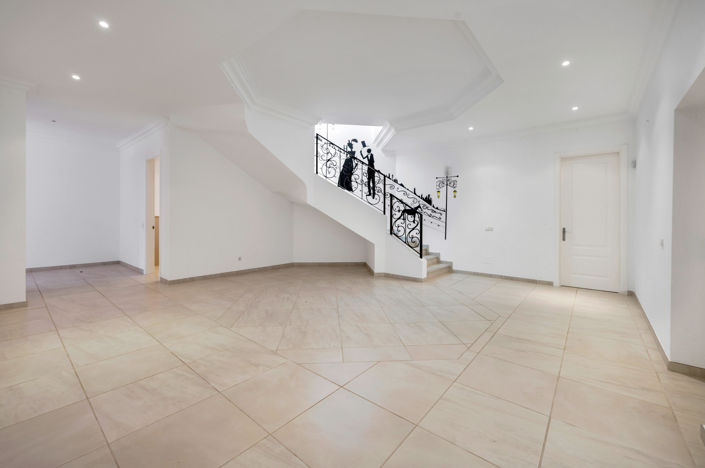 Image No.44-7 Bed Villa for sale