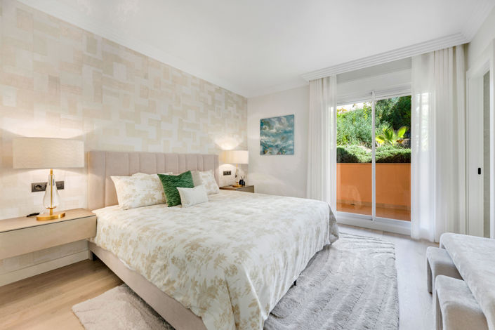 Image No.15-4 Bed Apartment for sale