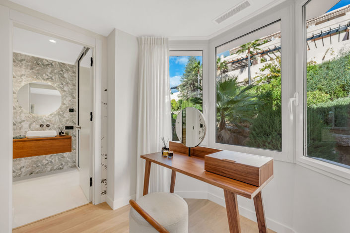 Image No.36-4 Bed Apartment for sale