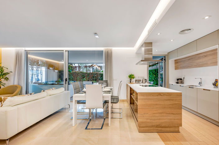 Image No.4-3 Bed Property for sale