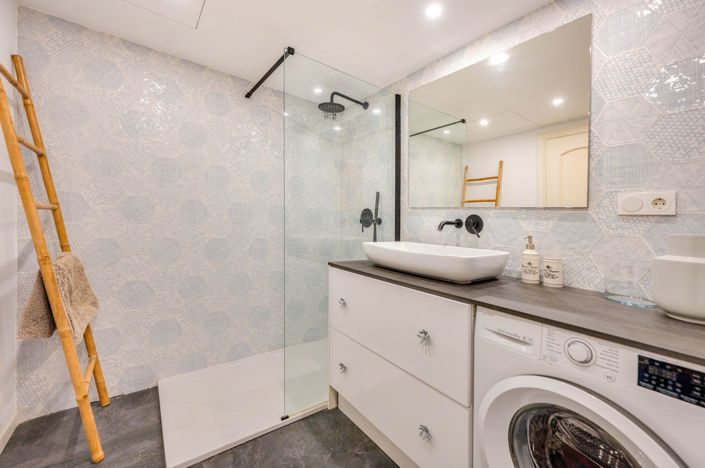 Image No.21-2 Bed Apartment for sale