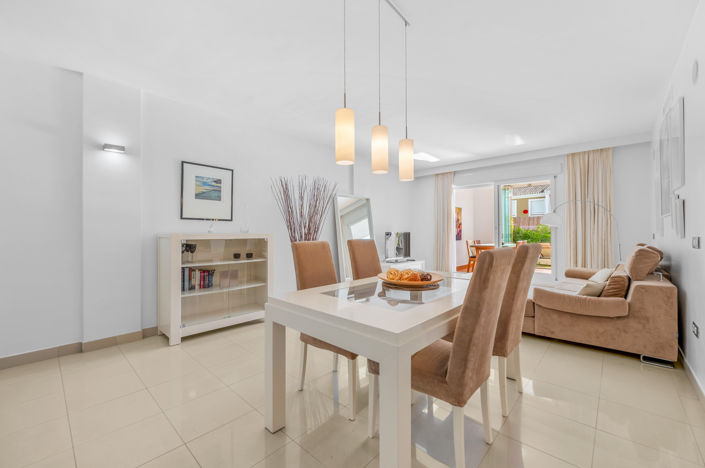 Image No.11-2 Bed Property for sale