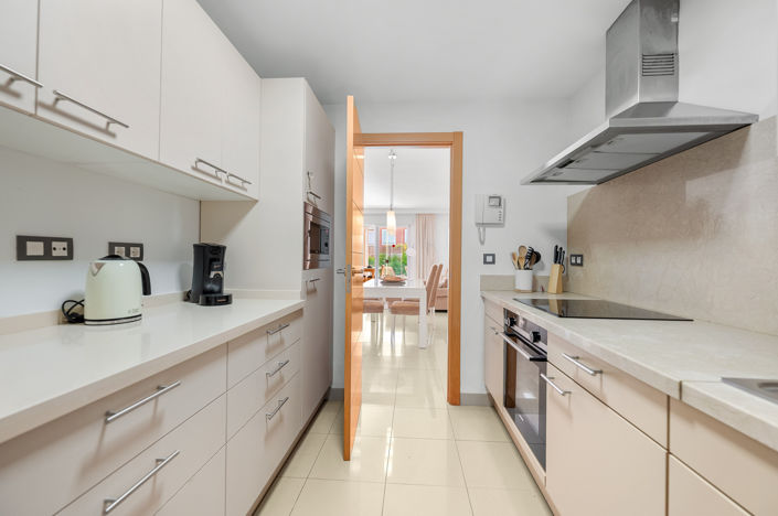 Image No.13-2 Bed Property for sale