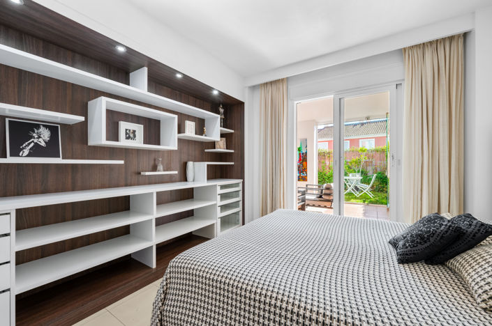 Image No.16-2 Bed Property for sale