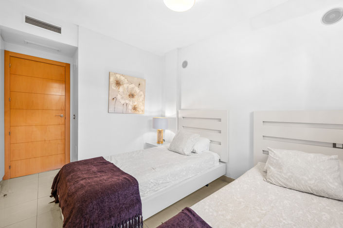 Image No.20-2 Bed Property for sale