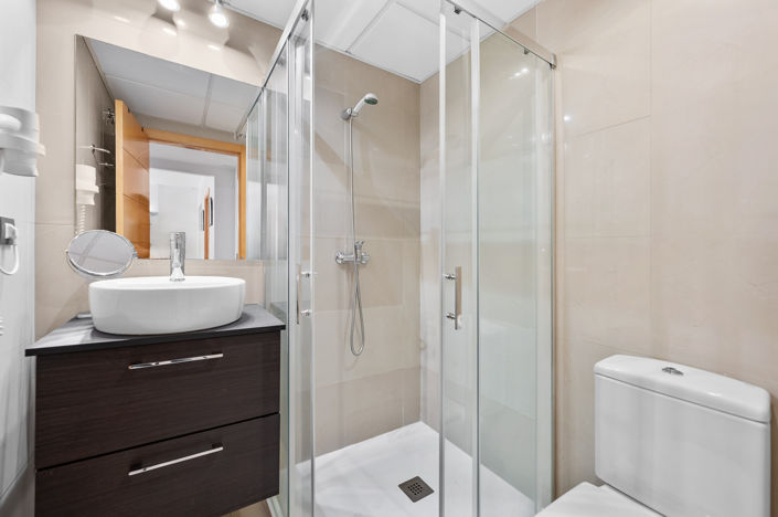 Image No.23-2 Bed Property for sale