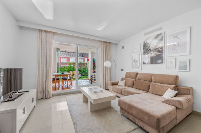 Image No.8-2 Bed Property for sale