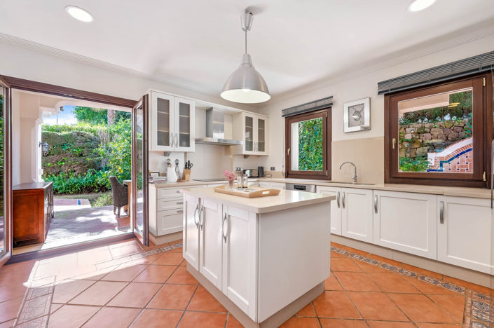 Image No.14-6 Bed Villa for sale