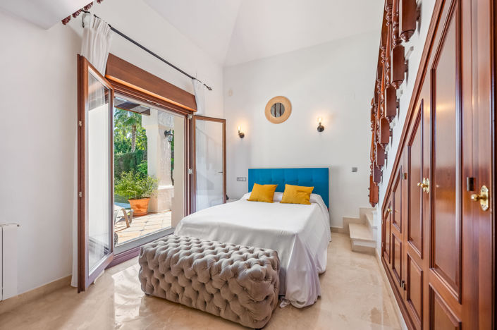 Image No.18-6 Bed Villa for sale