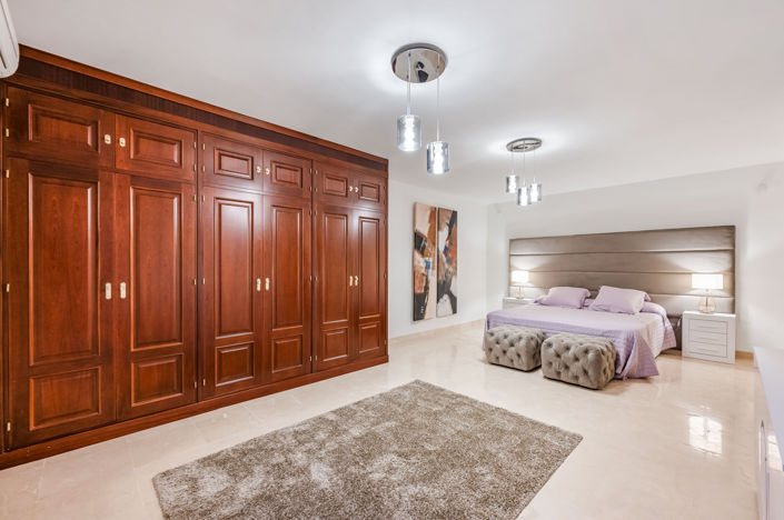 Image No.30-6 Bed Villa for sale