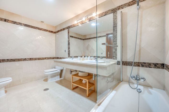 Image No.32-6 Bed Villa for sale