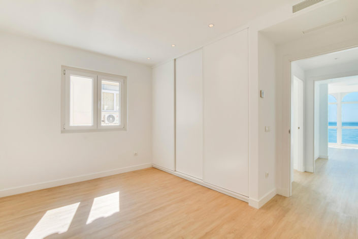 Image No.20-3 Bed Apartment for sale