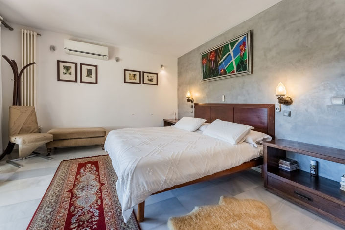 Image No.17-7 Bed Villa for sale