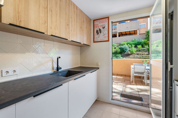 Image No.12-2 Bed Apartment for sale