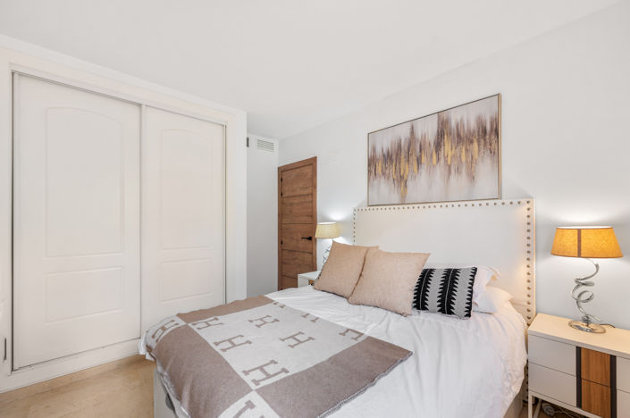 Image No.17-2 Bed Apartment for sale