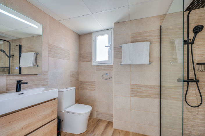 Image No.21-2 Bed Apartment for sale