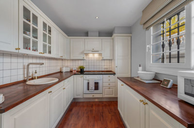 b98le8d7m9k3degpefzhs0lif8u4xzvzhwxtmggyekxx9