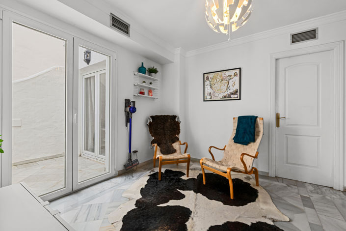 Image No.14-4 Bed Townhouse for sale