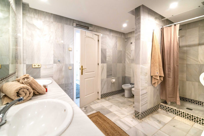 Image No.21-Maison de ville de 4 chambres à vendre à Marbella