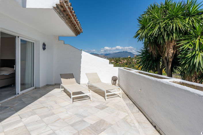 Image No.24-4 Bed Townhouse for sale