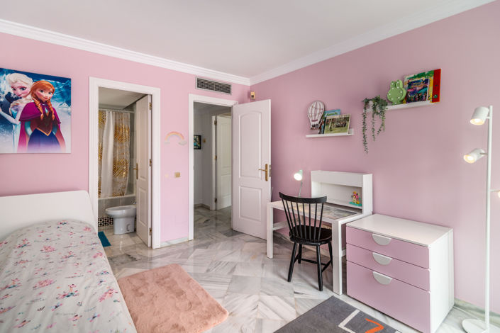 Image No.29-Maison de ville de 4 chambres à vendre à Marbella