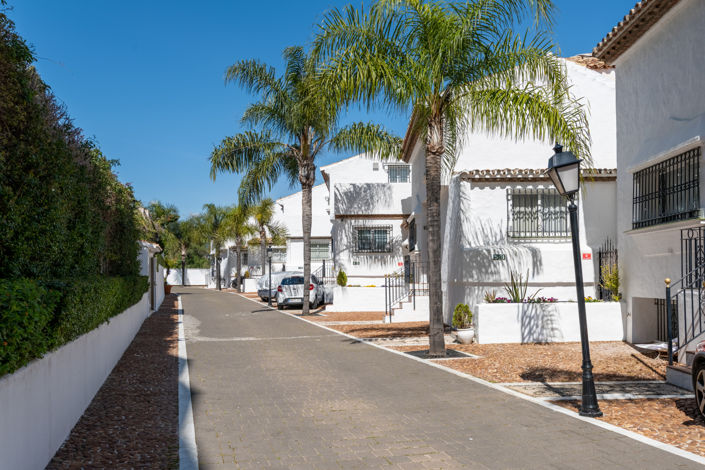 Image No.31-4 Bed Townhouse for sale