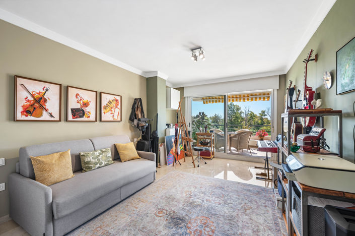 Image No.24-4 Bed Apartment for sale