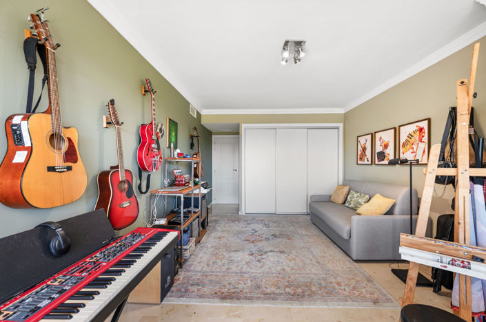 Image No.25-4 Bed Apartment for sale