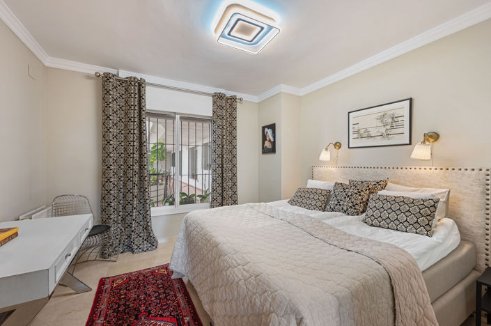 Image No.33-4 Bed Apartment for sale