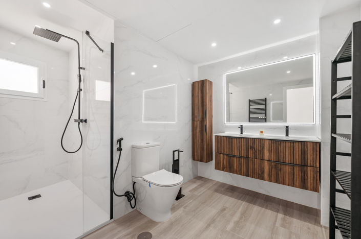 Image No.24-3 Bed Apartment for sale