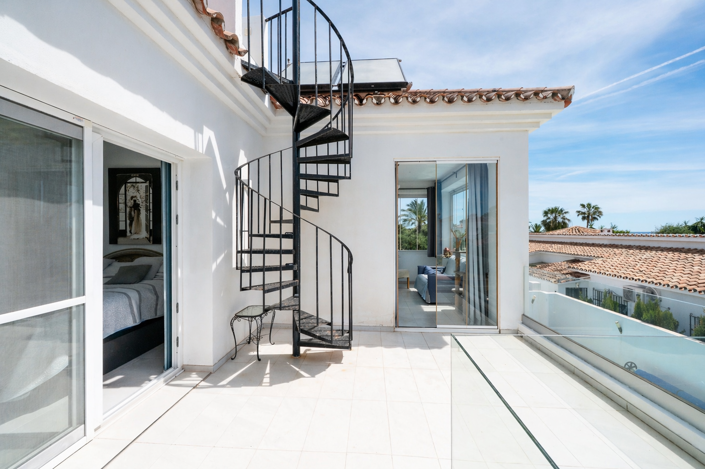 Image No.18-3 Bed Villa for sale