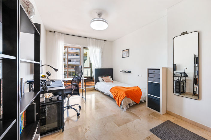 Image No.14-3 Bed Apartment for sale