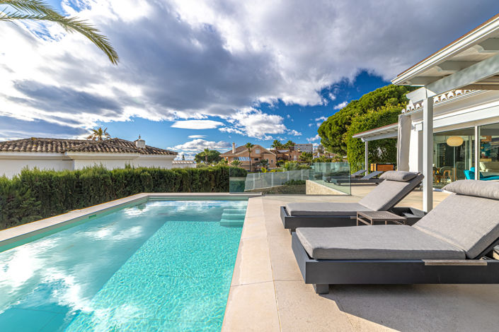 Image No.3-5 Bed Villa for sale