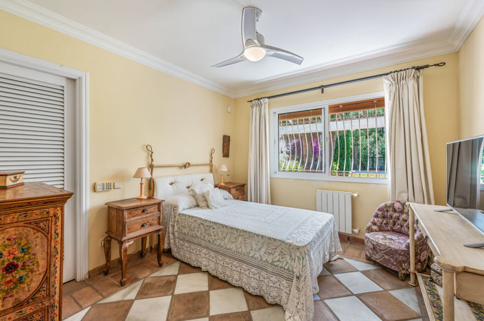 Image No.14-5 Bed Villa for sale
