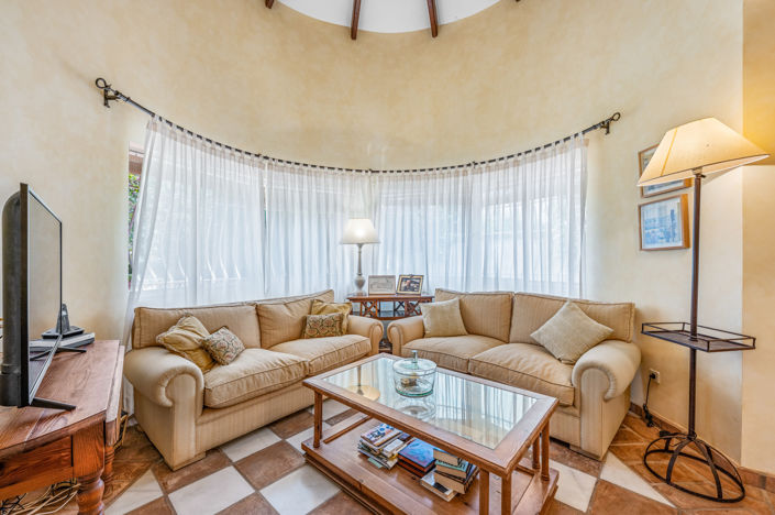 Image No.19-5 Bed Villa for sale