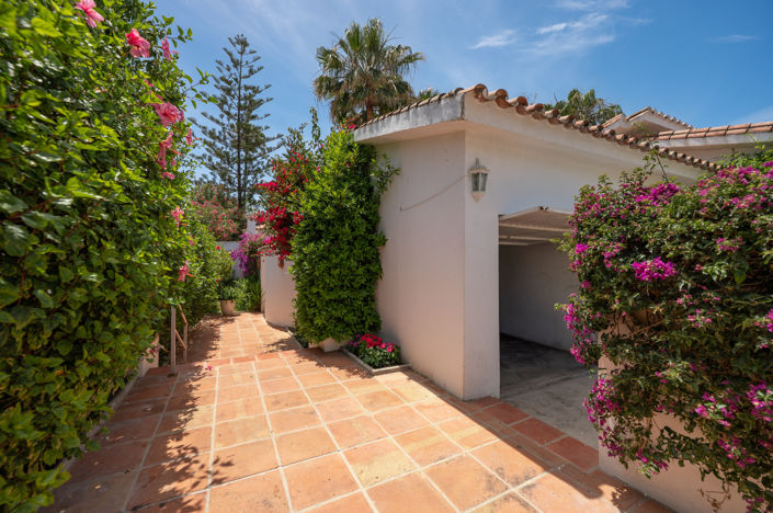 Image No.36-5 Bed Villa for sale