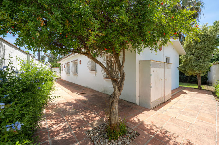 Image No.37-5 Bed Villa for sale