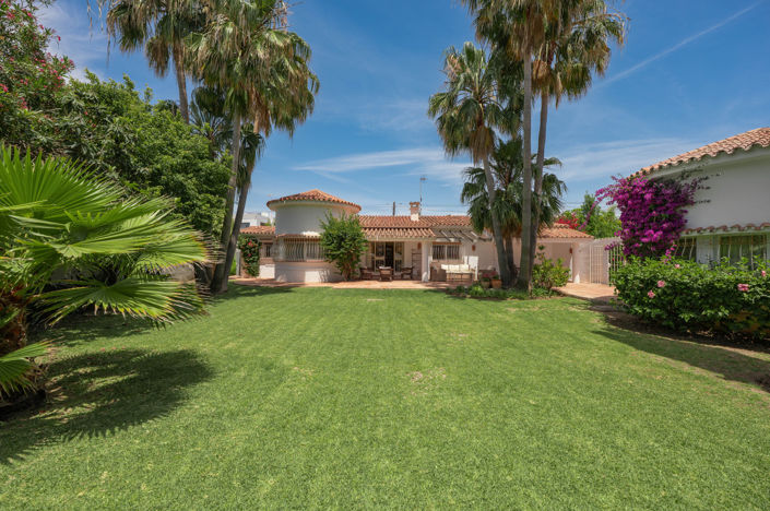 Image No.5-5 Bed Villa for sale
