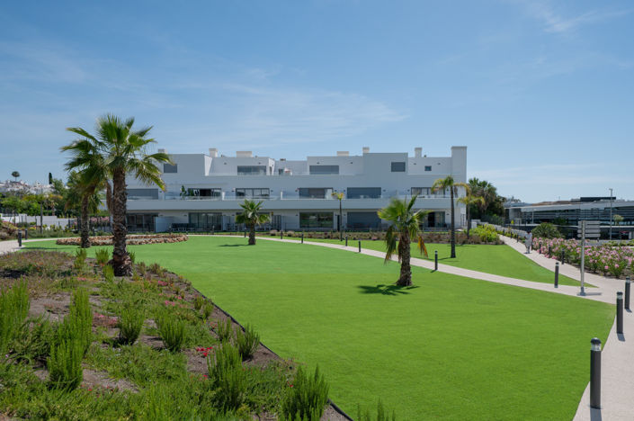 Image No.27-2 Bed Property for sale