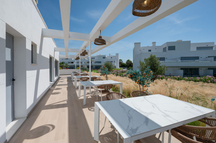 Image No.7-2 Bed Property for sale
