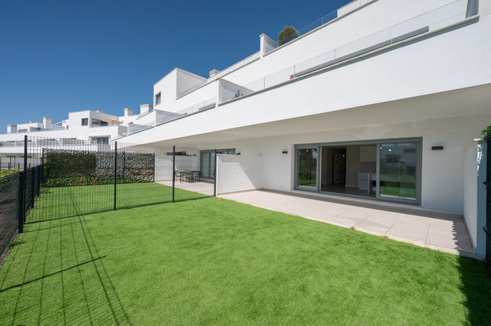 Image No.9-2 Bed Property for sale