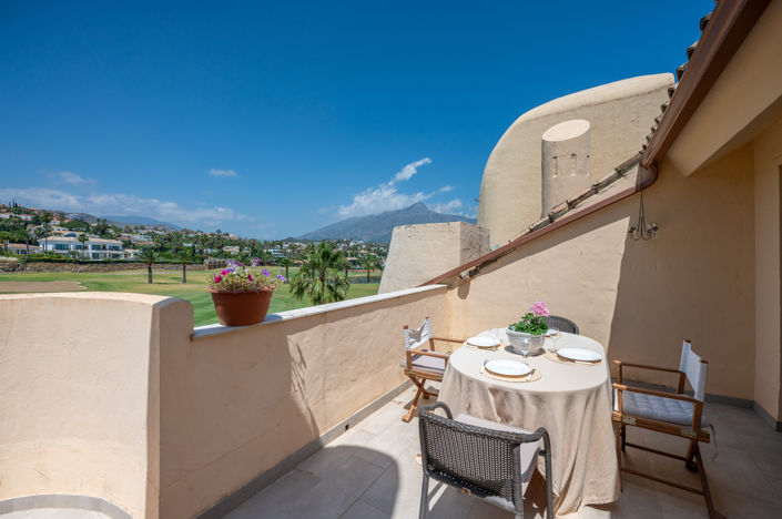 Image No.17-3 Bed Property for sale