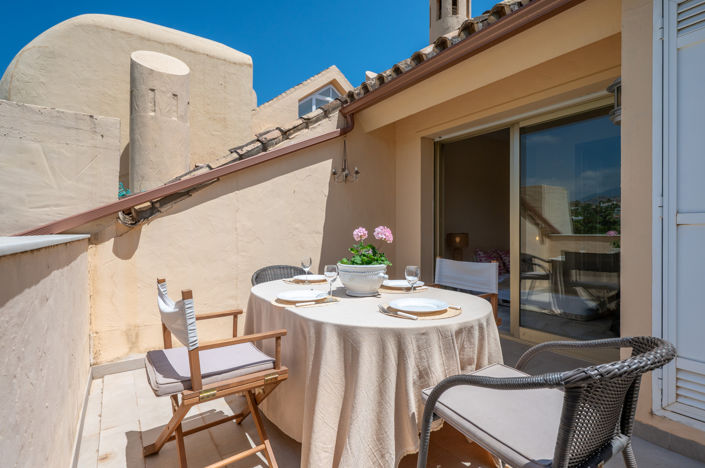 Image No.18-3 Bed Property for sale