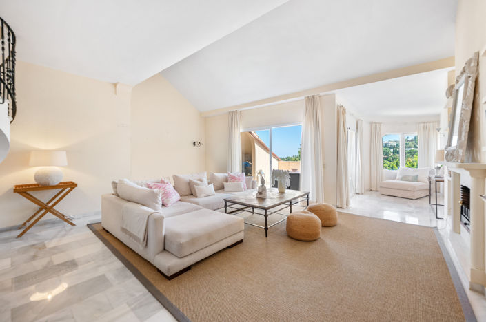 Image No.20-3 Bed Property for sale