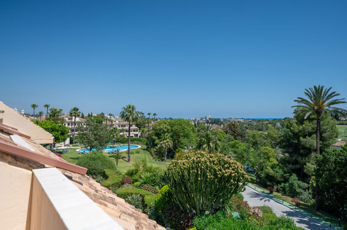 Image No.27-3 Bed Property for sale