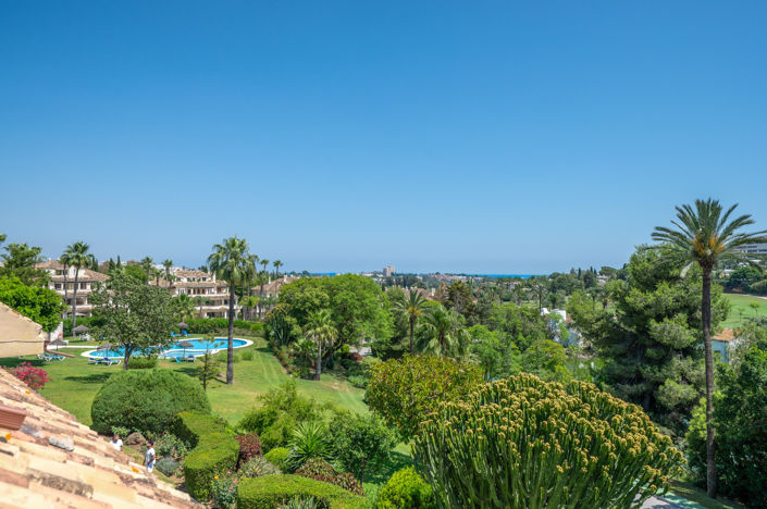 Image No.40-3 Bed Property for sale