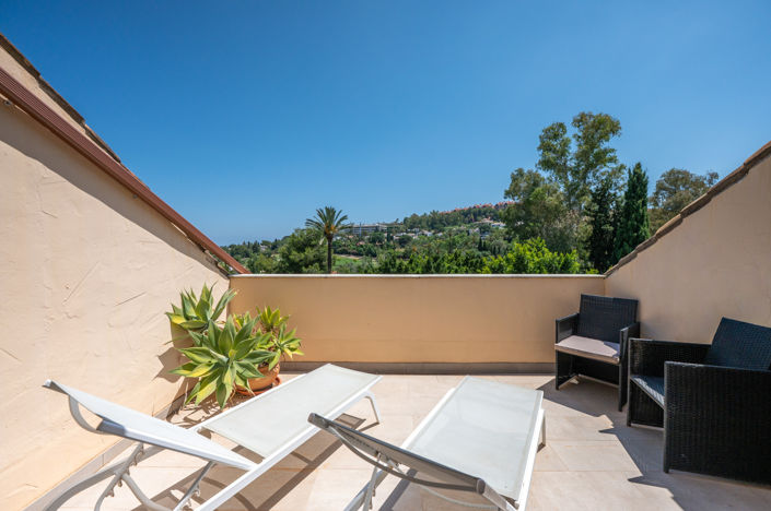 Image No.41-3 Bed Property for sale